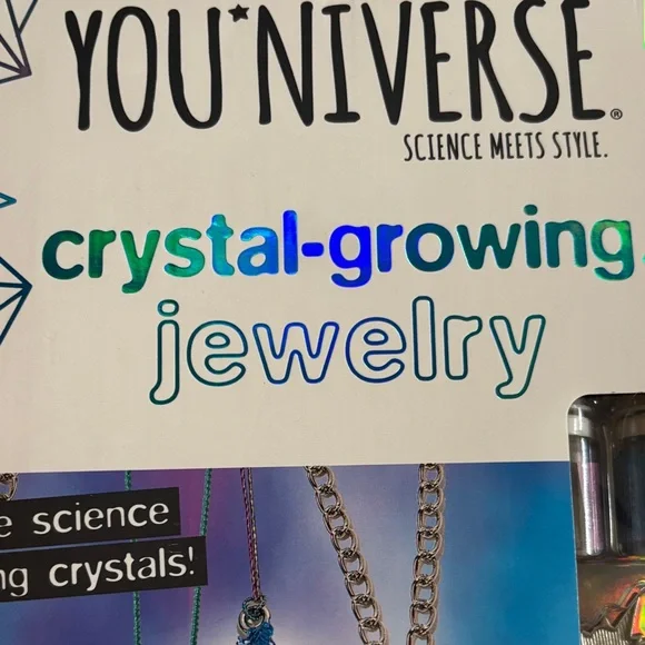 Crystal-Growing Jewelry Kit - Blue and Green - Picture 2 of 5